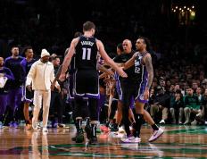 IM体育社区互动入口-包含爵士主场大胜，德拉蒙德-格林展现统治力的词条