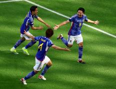 IM体育注册链接-黄金赛季开启，球队实力较量激烈的简单介绍