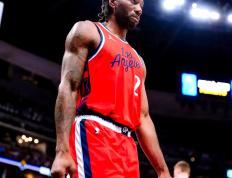 IM体育app-关于快船大比分取胜雷霆，莱昂纳德神奇表现惊艳球迷的信息