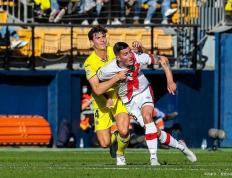 IM体育平台-关于比利亚雷亚尔不敌下游，保级形势堪忧的信息