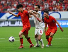 IM体育-亚洲足球战火激烈，多场比赛悬念重重的简单介绍