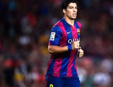 IM体育-东决关键战焦点战，曼城横扫比利亚雷亚尔，欧冠新王登基之路