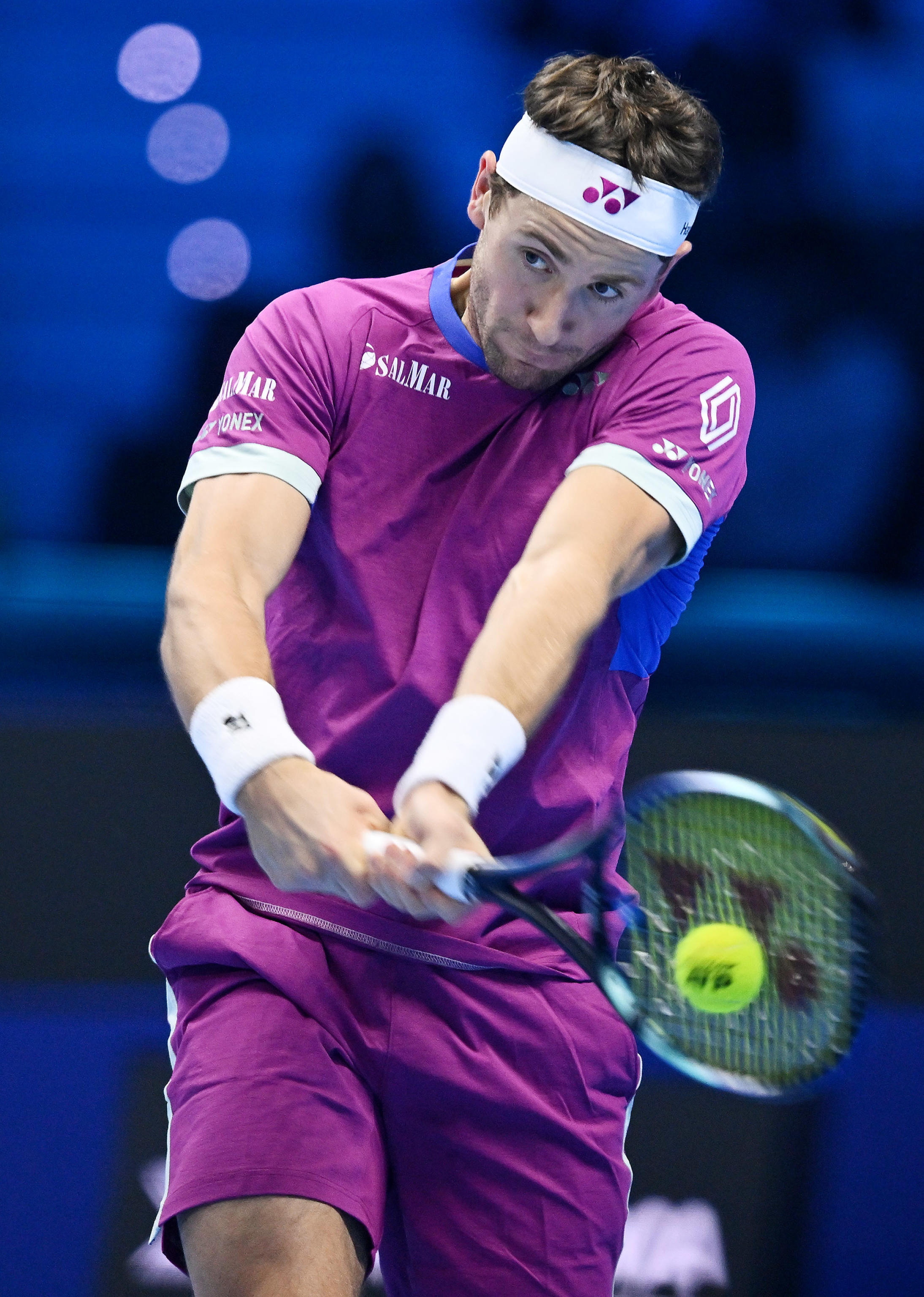 IM体育官方网站-包含意大利网球队鏖战西班牙网球队，兹维列夫爆发神勇的词条