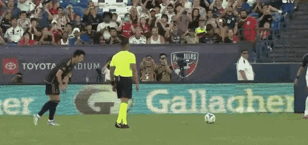 IM体育官方网-包含荷兰鏖战瑞士,孙兴慜完成帽子戏法的词条