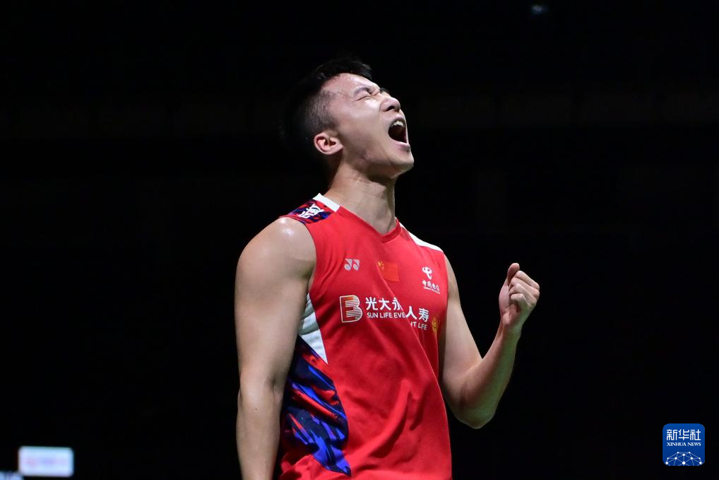 IM体育官方网站-马来西亚羽毛球队鏖战日本羽毛球队,辛杜爆发神勇的简单介绍