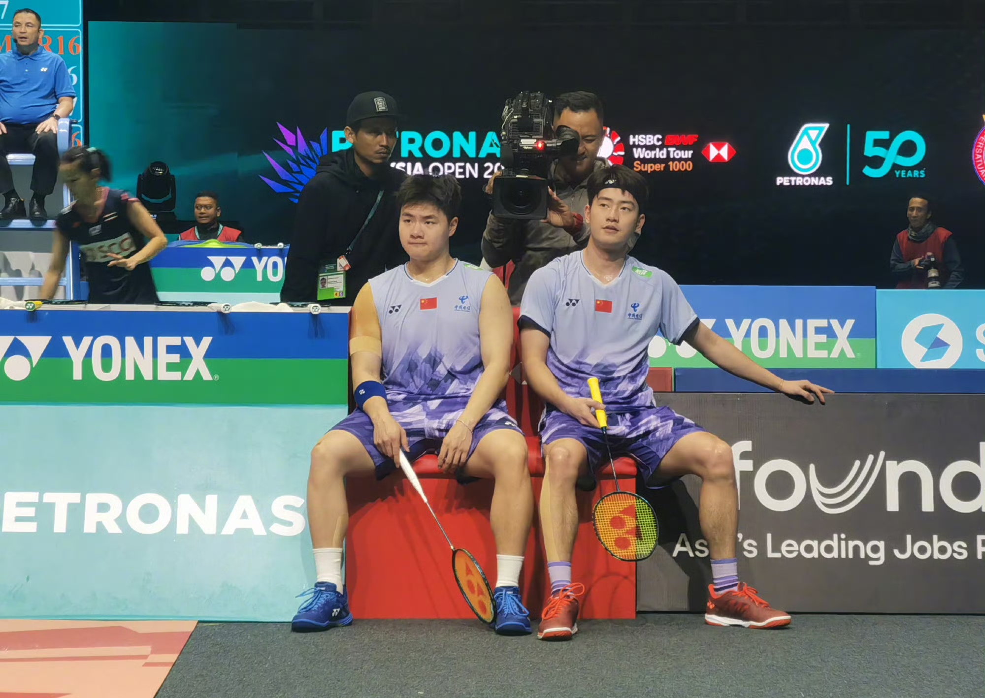 IM体育官方网站-马来西亚羽毛球队鏖战日本羽毛球队,辛杜爆发神勇的简单介绍