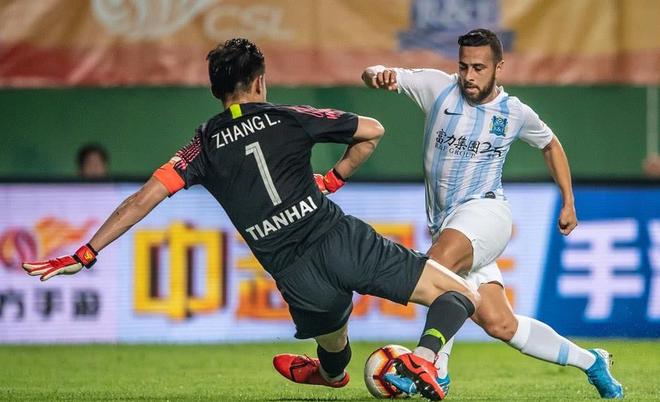 IM体育赛事直播入口-天津天海在主场被逼平，积分榜位置动摇