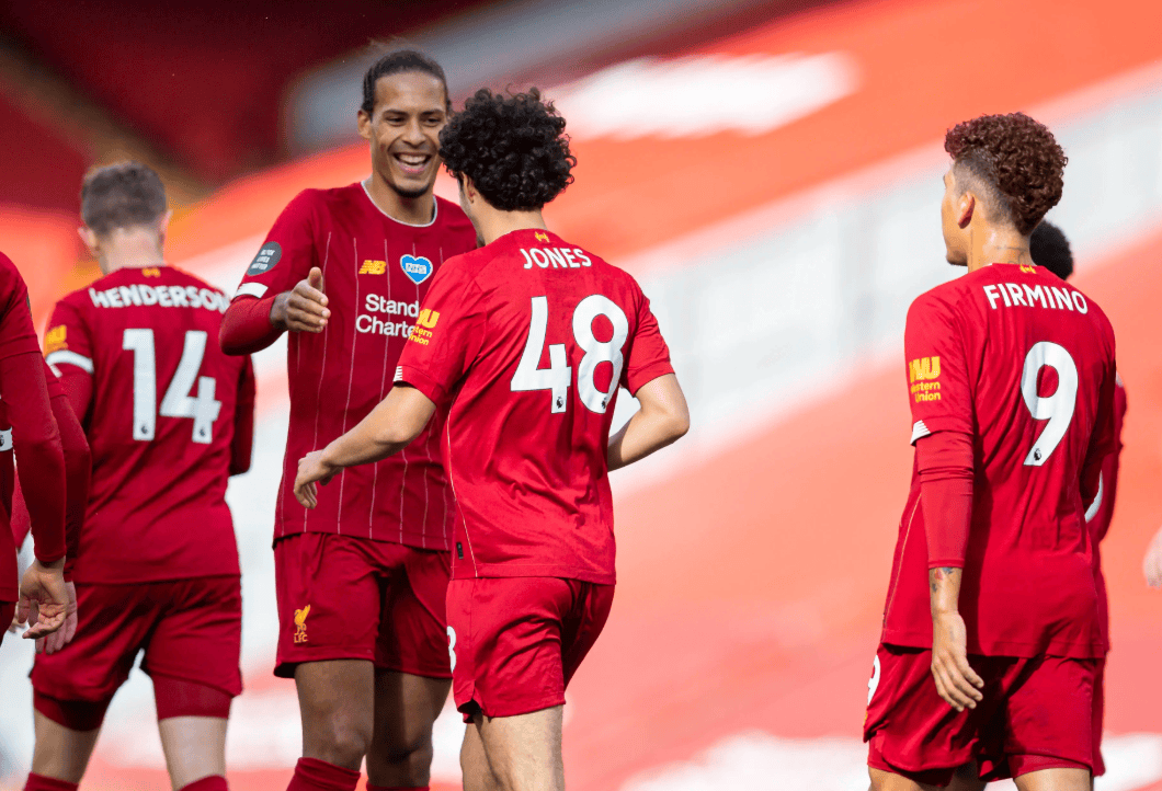 IM体育动画直播通道-关于利物浦球队在欧冠比赛中取得胜利,锁定小组出线资格的信息