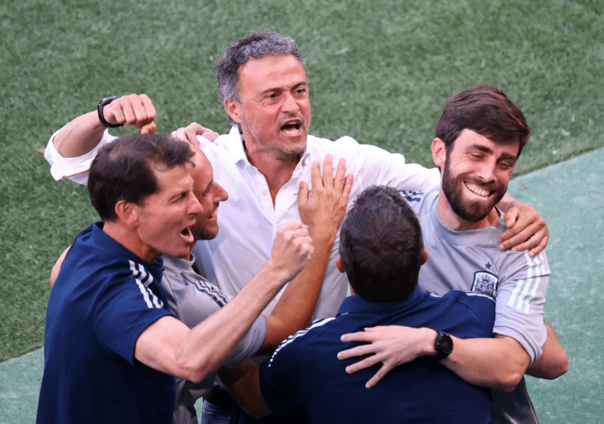 IM体育官网入口-包含俄罗斯横扫西班牙,决赛在望的词条