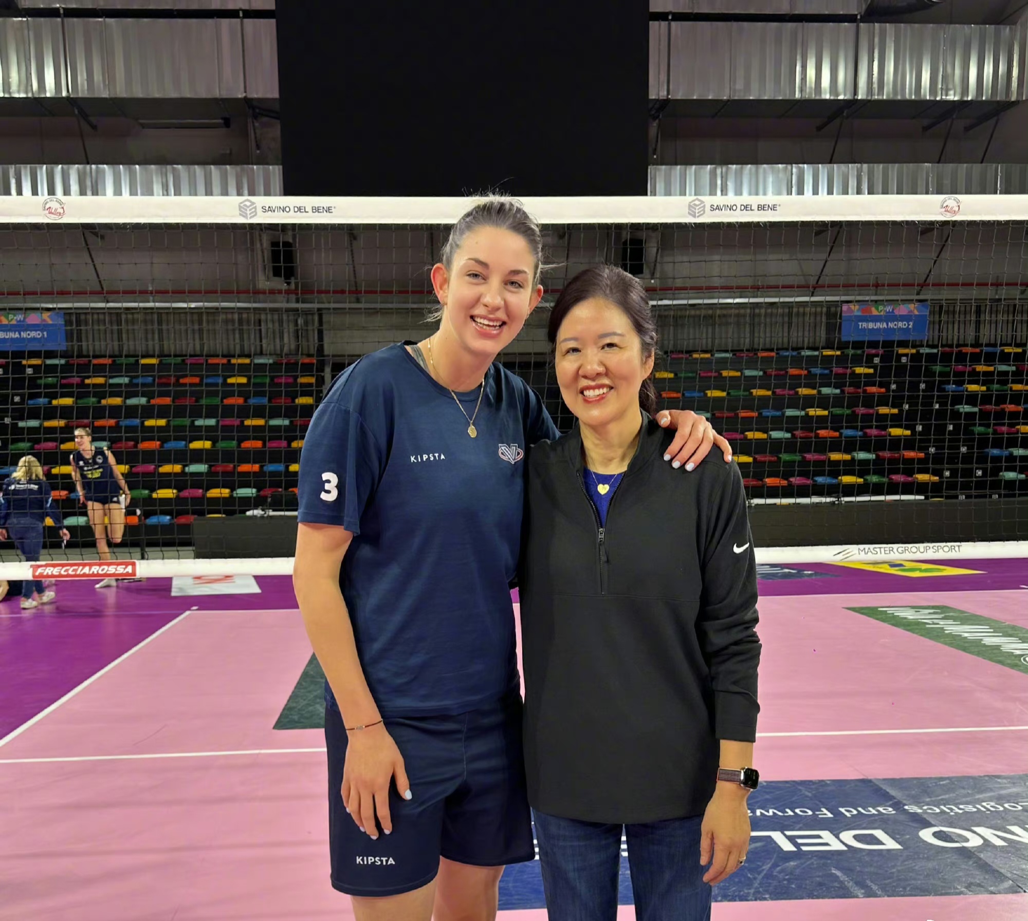 IM体育官方网站-包含传奇教练团队突访国外球队,引发外界猜测的词条