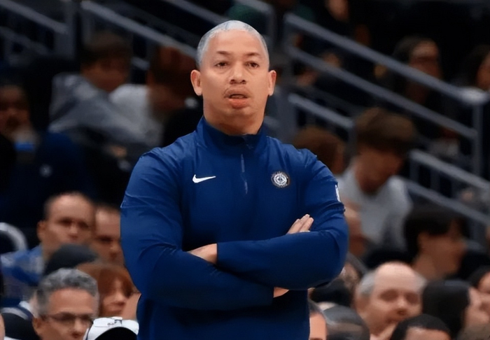 IM体育数据分析平台-包含失利后教练下课，球队面临重建的词条