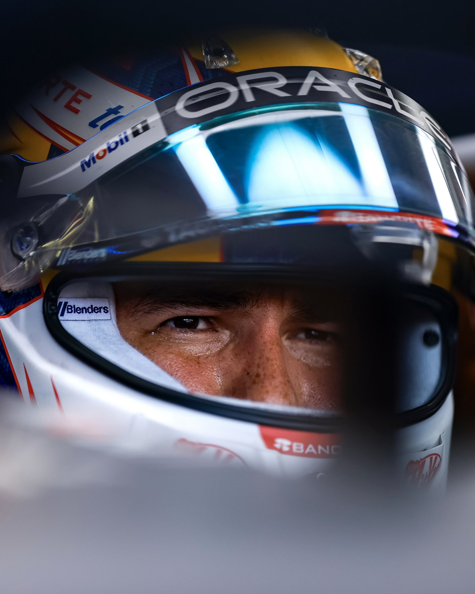 IM体育app-红牛二队鏖战雷诺车队，佩雷兹带队取胜