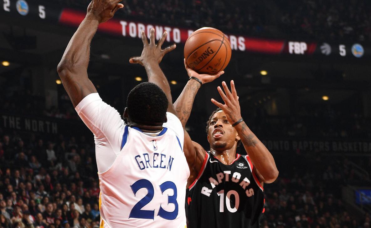 IM体育官方网站-魔术险胜北京队，德罗赞惊艳四座