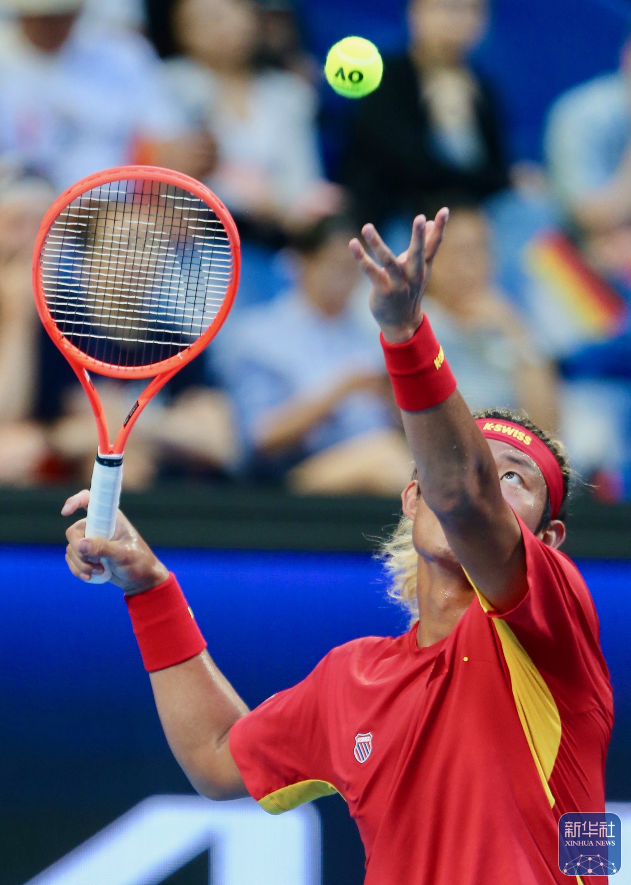 IM体育-温网险胜澳网，兹维列夫状态火热的简单介绍