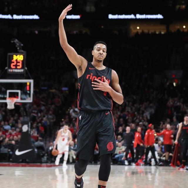 IM体育动画直播通道-浙江队完胜爵士，麦科勒姆点燃赛场